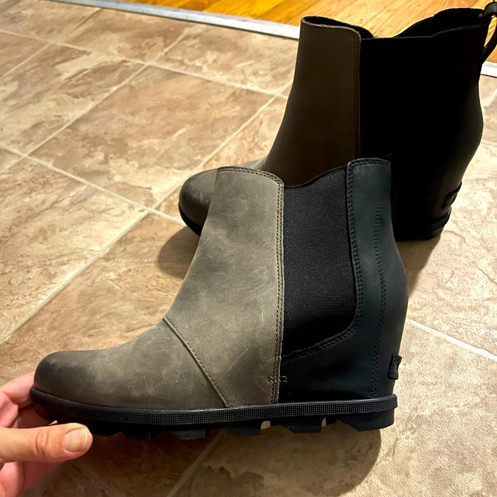 Sorel Grey and Black wedge bootie- NWOB